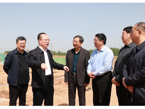 『集團資訊』市人大常委會蒞臨山東魯泰建材科技集團調研指導